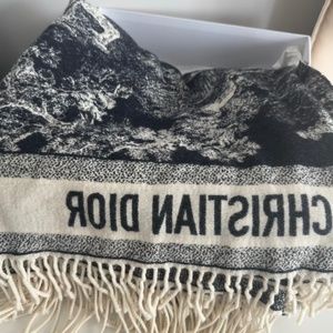 Dior cashmere Toile de Jouy Throw Blanket zoo